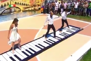 cleverpianoplayers.mp4